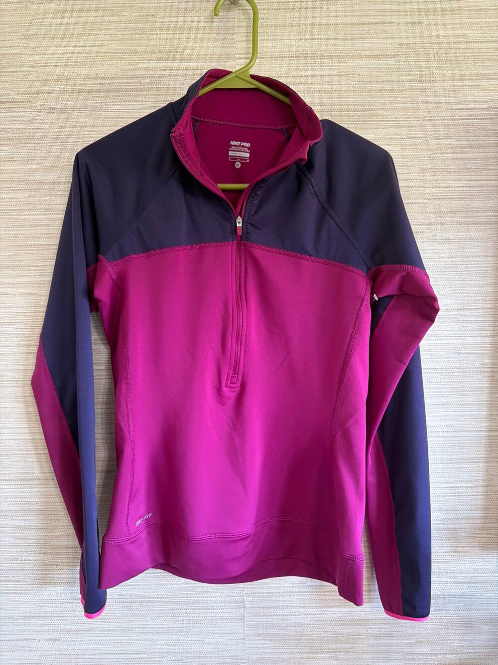 Nike Pro 1/4 zip athletic top women's size M